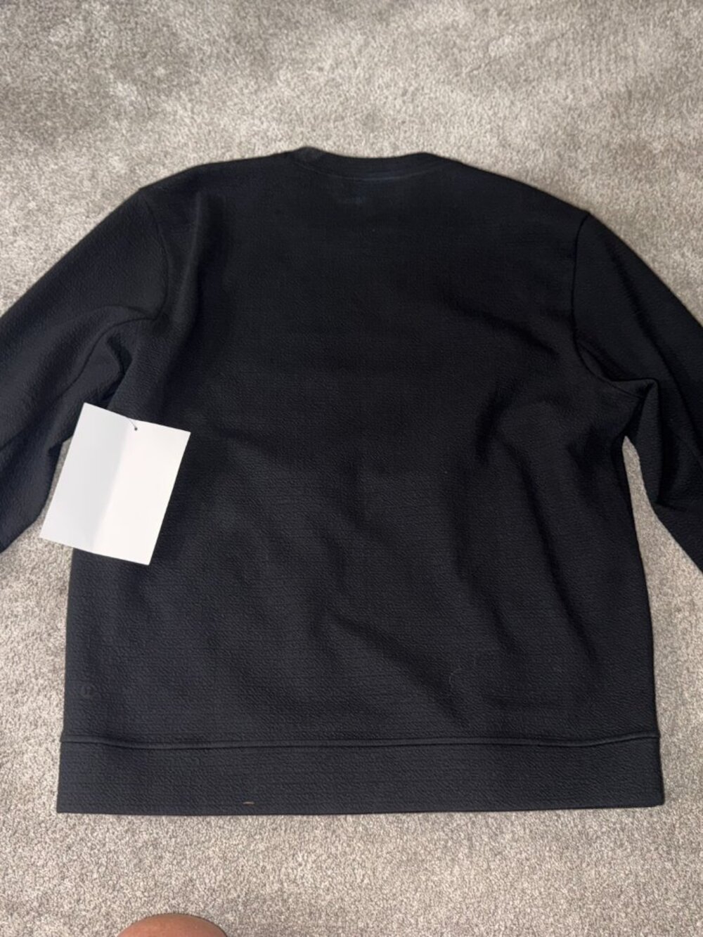 LULULEMON BLACK TEXTURED CREWNECK SWEATSHIRT- SIZE LARGE/ BRAND NEW - Picture 4 of 5